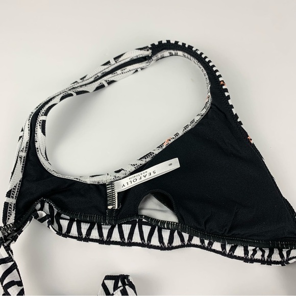 Seafolly Modern Geometry Tribal Triangle Black White Bikini Top Australia US4 - Picture 13 of 14